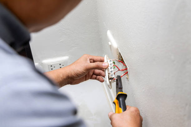 Best Affordable Emergency Electrician  in Untain View, MO